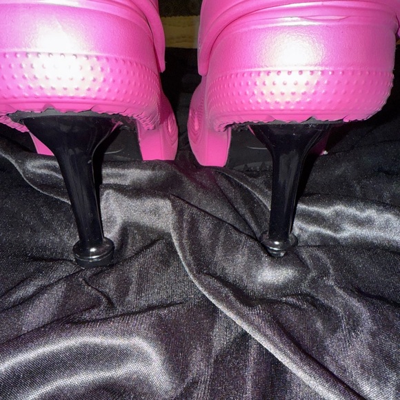 CrocsWithHeels - Picture 4 of 10